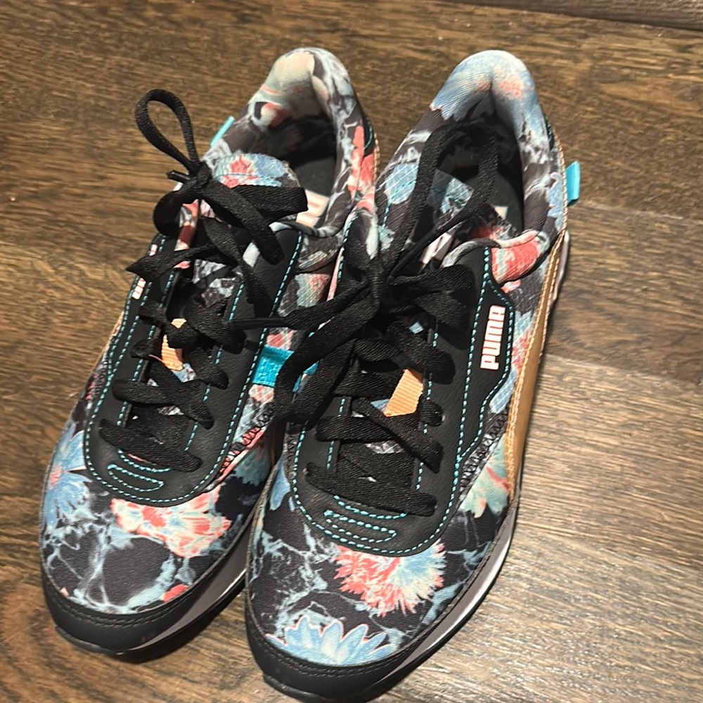 Puma Easy Rider Women’s floral